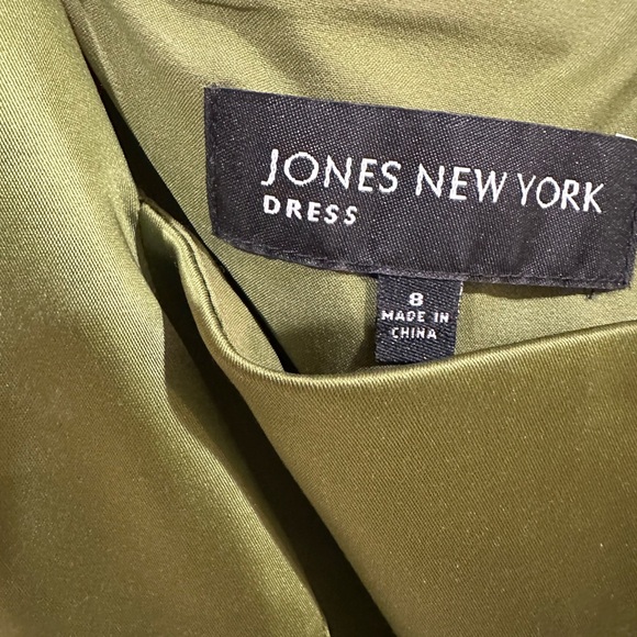 Jones New York Chartreuse Green Satin Dress! Stunning condition - Picture 3 of 3